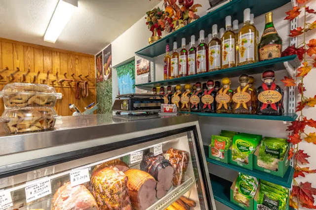 PL Market – European Grocery & Deli