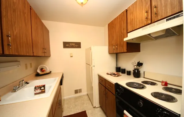 Pear Tree Apartments