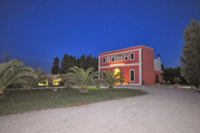 Tenuta Monaci La Murra