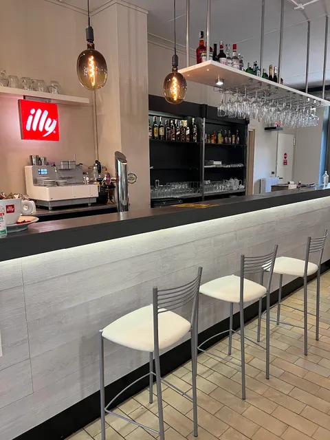 BEEFOOD FAMILY RESTAURANT & BAR