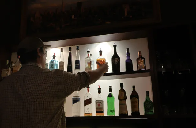 The Poolhouse Cafe & Bar