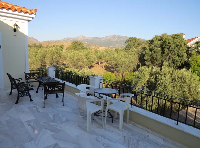 Molivos View Studios