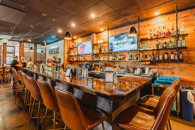 Ausiello’s Homeslice Restaurant and Bar