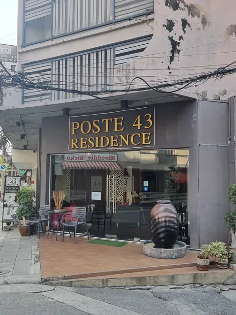 Poste 43 Residence
