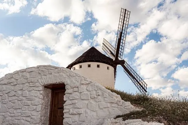 Molino Culebros "Sara Montiel Museum"