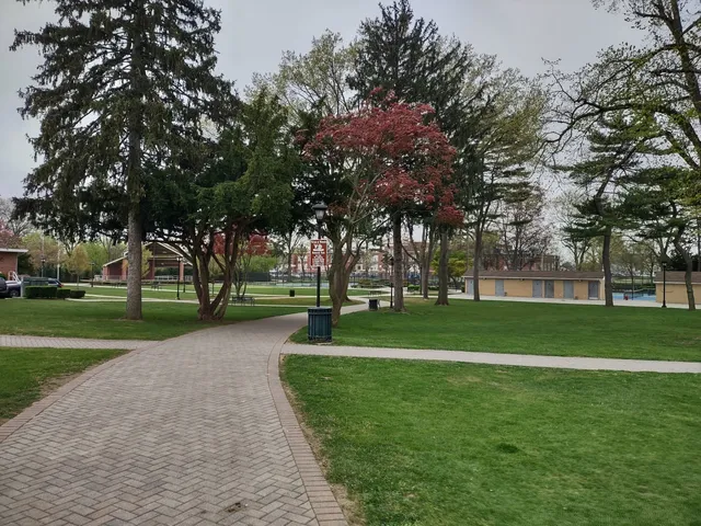 Mineola Memorial Park