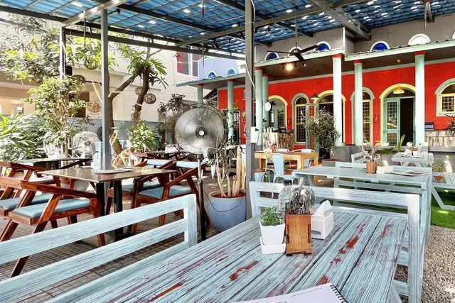 Casa Fresco, HSR: All-Day Dining & Café