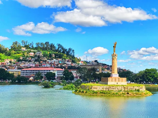 Monument de l’Ange Noir (Anjely Mainty)