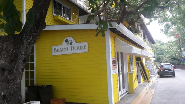 Sundowners Beach Bar