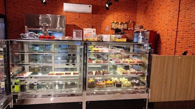 Cakes and Berrys - Kovur