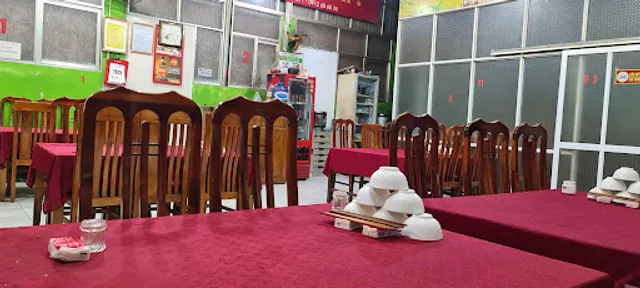 Nhà hàng Vinh Tường - Gà 9 phút