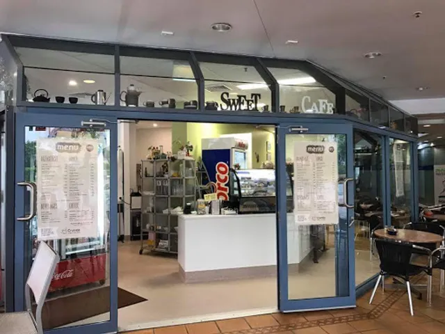 Crumbz at Centrepoint