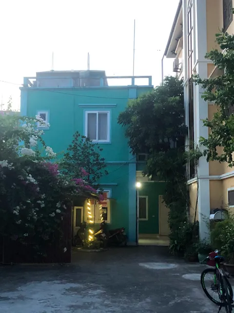 Nhà nghỉ long lưu