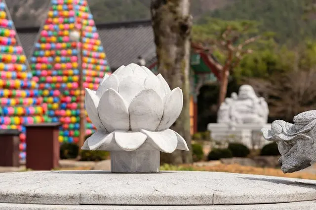 Lotus Sculpture