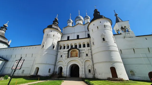 Tserkov' Spasa Na Senyakh