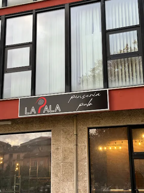 La Pala pinseria pub - Pinsa alla pala