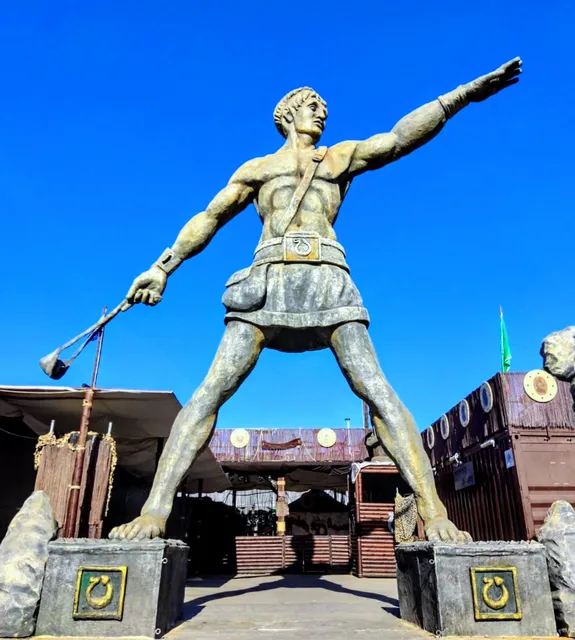 Explanada de Cartagineses y Romanos