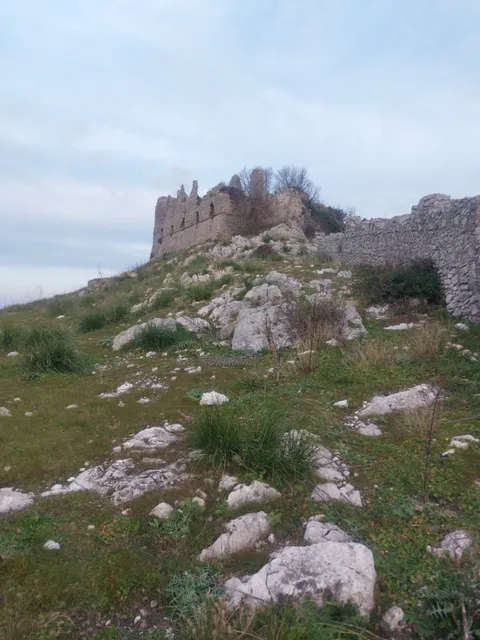 Rocca Montis Dragonis