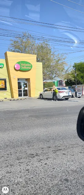 Helados Sultana - Israel Cavazos