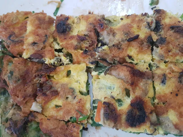 Gangnarukong Bone Hangover Soup