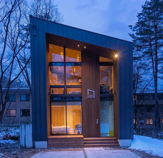 Kairos by the Mountain