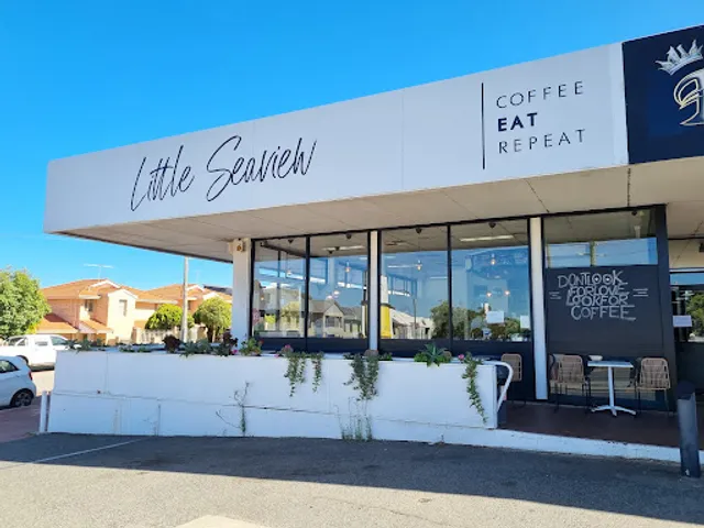 Little Seaview Cafe