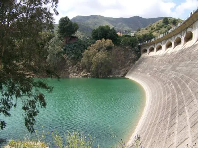 Embalse del Agujero
