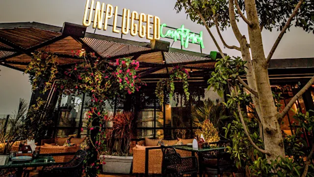 Unplugged Courtyard Cafe & Brewery