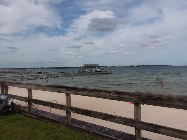 Garniers Beach Park