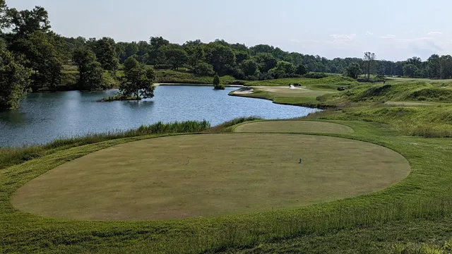 Victoria National Golf Club