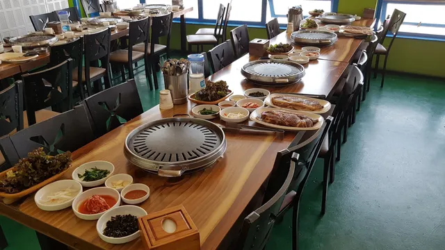 Samhak Garden Restaurant