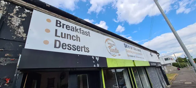 Foodie Bistro & Cafe