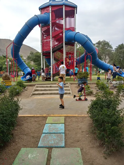 Niños Park