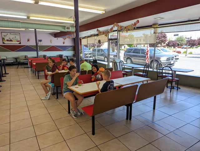 Ricas Frutaletas & Ice Cream