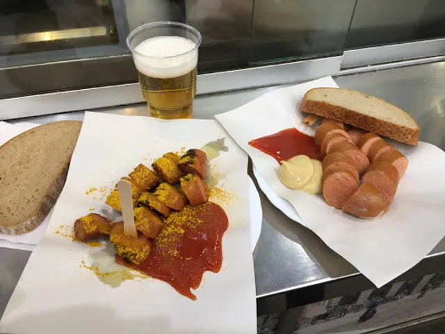 Würstelstand am Schottentor