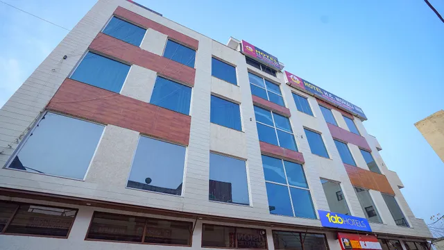 FabHotel HC Mohali Inn - Hotel in Balongi, Mohali