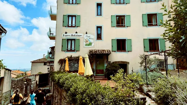 The Frogs' House Yoga Retreat