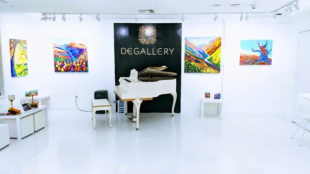 DEGALLERY