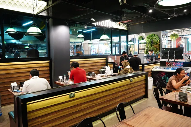 Nuatair Seacon Square Srinakarin (Halal)