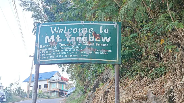 Mt. Yangbew - Entrance