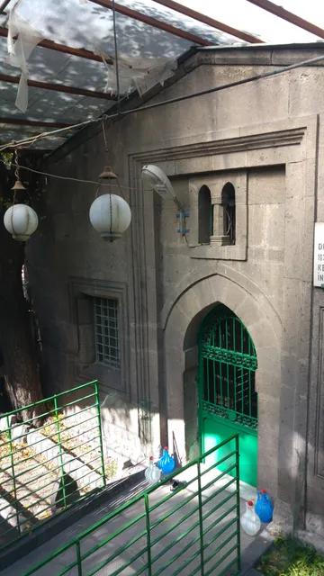 Melik Mehmet Gazi Türbesi