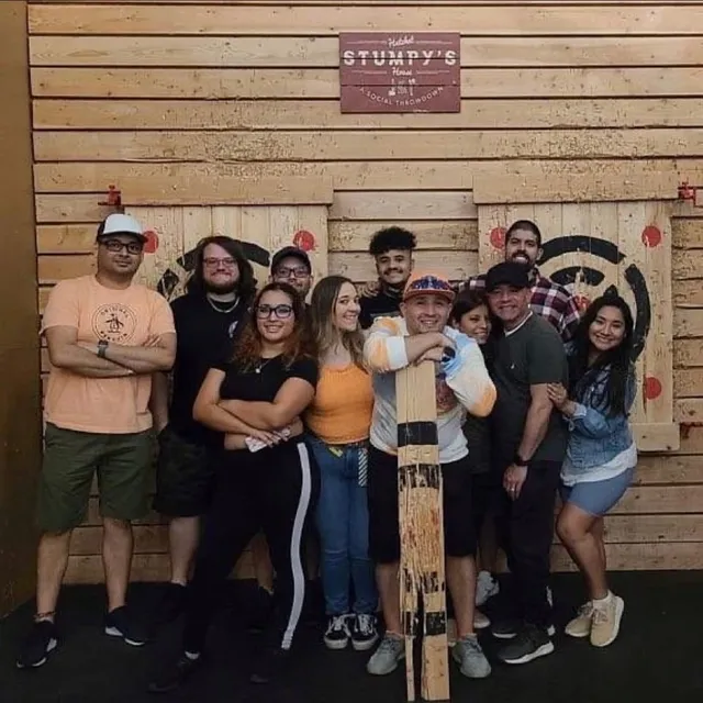 Stumpy's Hatchet House Fairfield - Axe Throwing