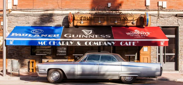 Mc Charly & Company Café