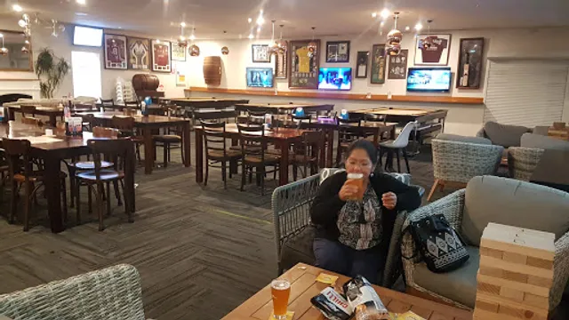 Lucky Star Tavern Sunnybank