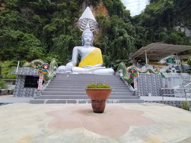 Wat Puthanimittam Thai Temple