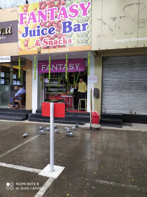 Fantasy juice bar