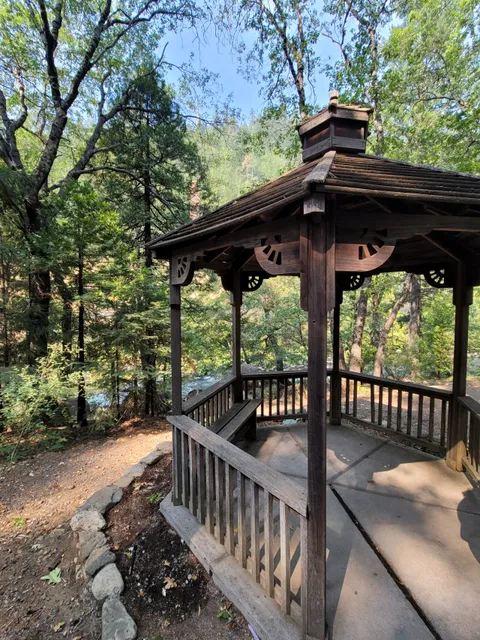 Dunsmuir Botanical Gardens