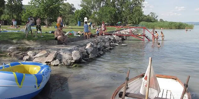 Szepezdfürdői strand