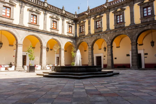 Museo Carolino, Centro De La Cultura y Los Saberes