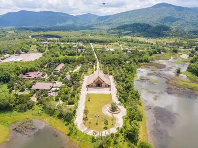 Rai Chern Tawan Meditation Center (Than W. Wachiramethi)